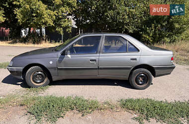 Седан Peugeot 405 1988 в Смілі