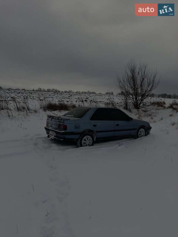 Седан Peugeot 405 1987 в Погребище