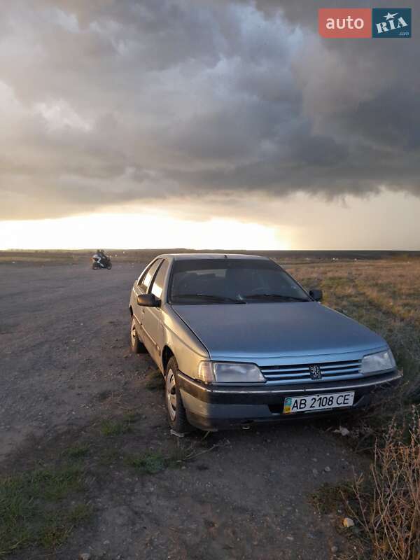 Седан Peugeot 405 1987 в Погребище