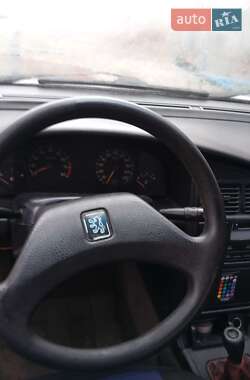 Седан Peugeot 405 1990 в Новомосковске