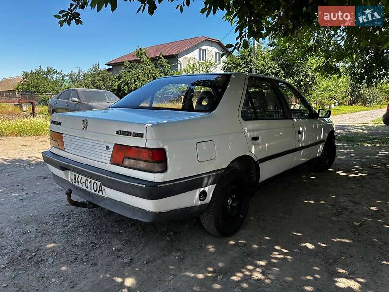 Седан Peugeot 405 1989 в 