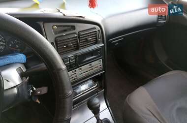 Седан Peugeot 405 1993 в Староконстантинове