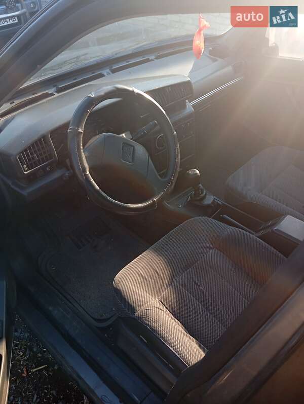 Седан Peugeot 405 1989 в Луцке