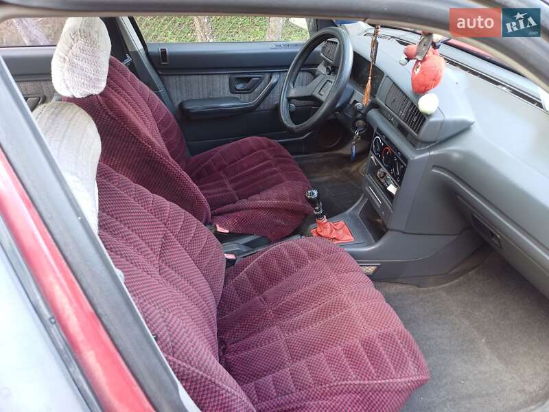 Седан Peugeot 405 1989 в Люботині