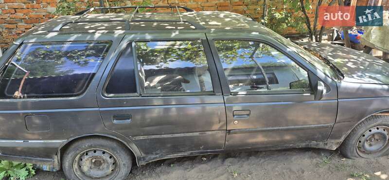 Универсал Peugeot 405 1990 в Саврани