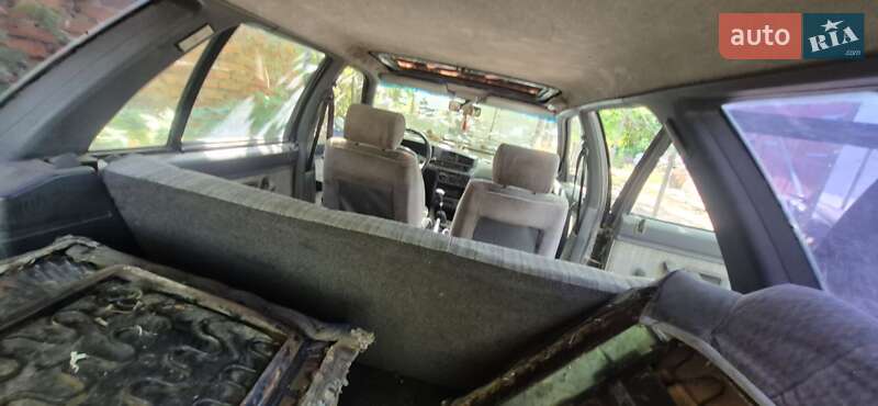 Универсал Peugeot 405 1990 в Саврани
