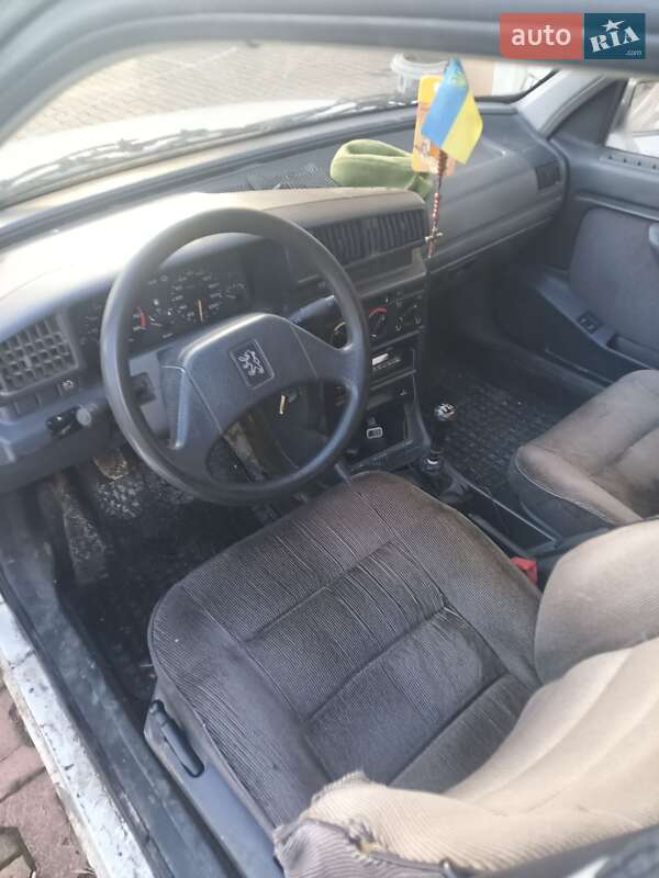 Седан Peugeot 405 1992 в Добромиле фото 3 Седан Peugeot 405 1992 в Добромиле