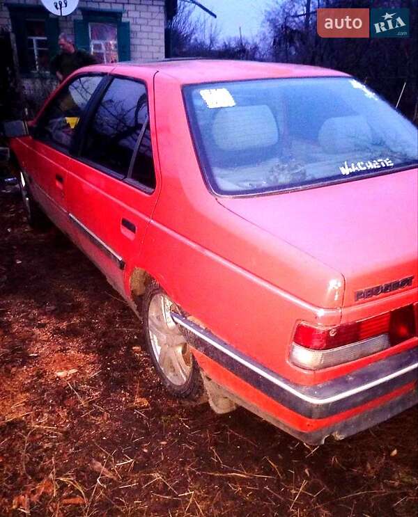 Седан Peugeot 405 1990 в Нових Санжарах