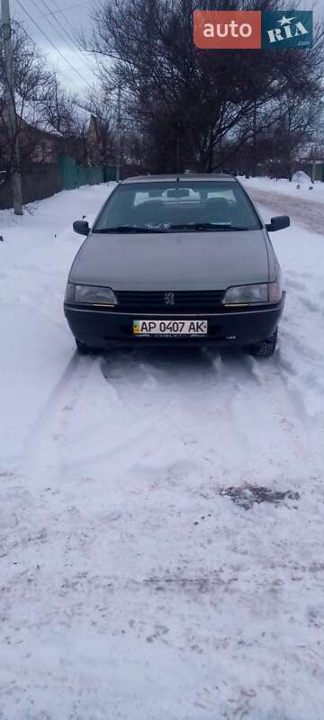 Седан Peugeot 405 1991 в Смілі