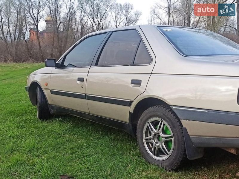 Седан Peugeot 405 1989 в Шостці