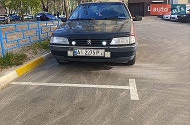 Седан Peugeot 405 1987 в Ирпене