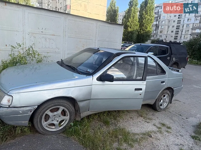 Peugeot 405 1988