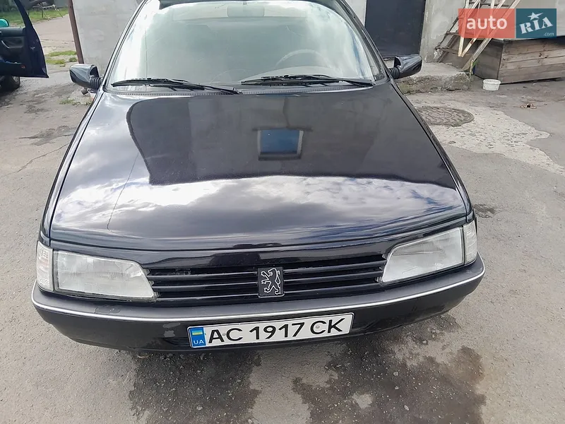 Peugeot 405