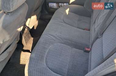 Седан Peugeot 406 1995 в 