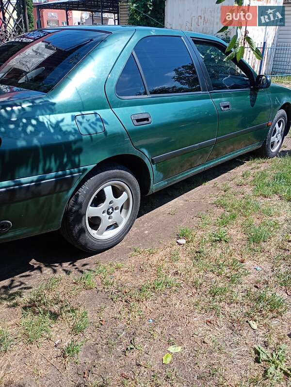 Седан Peugeot 406 1999 в Косове