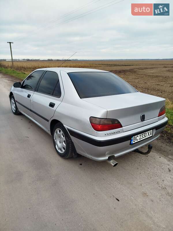 Седан Peugeot 406 1999 в Бродах