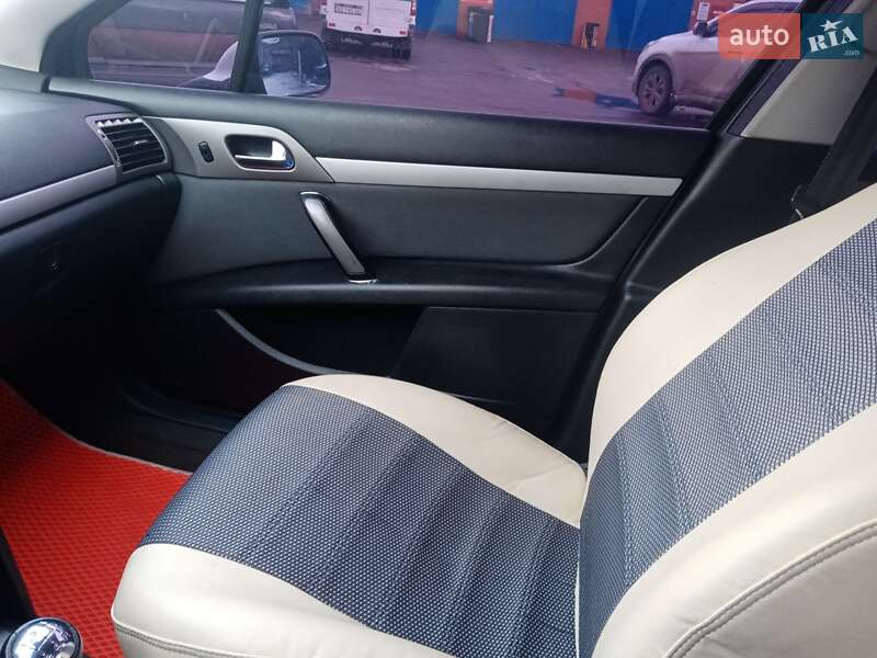 Седан Peugeot 407 2004 в Хмільнику