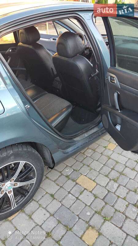 Седан Peugeot 407 2004 в Волочиську
