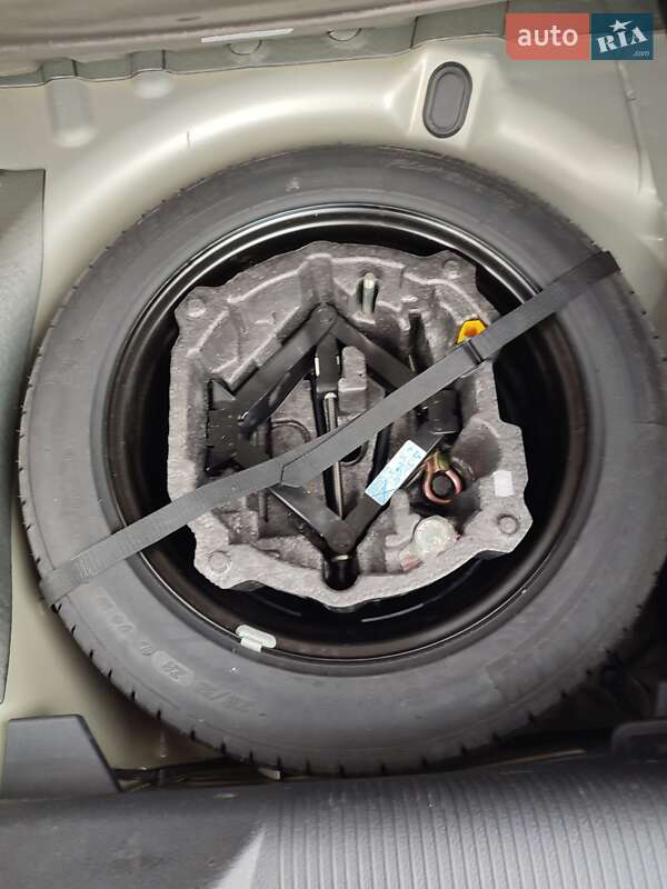 Седан Peugeot 407 2006 в Кропивницькому