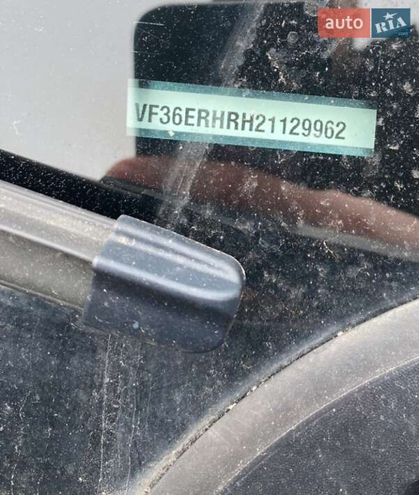 Универсал Peugeot 407 2004 в Вараше