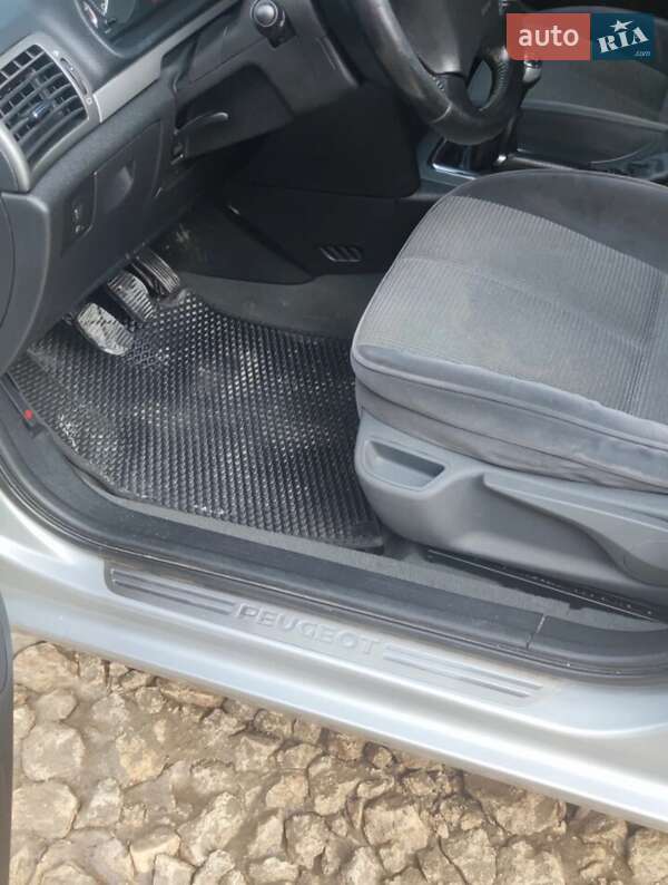 Седан Peugeot 407 2004 в Івано-Франківську