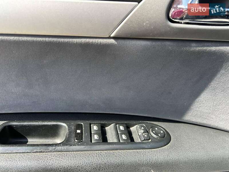 Седан Peugeot 407 2006 в Стрию