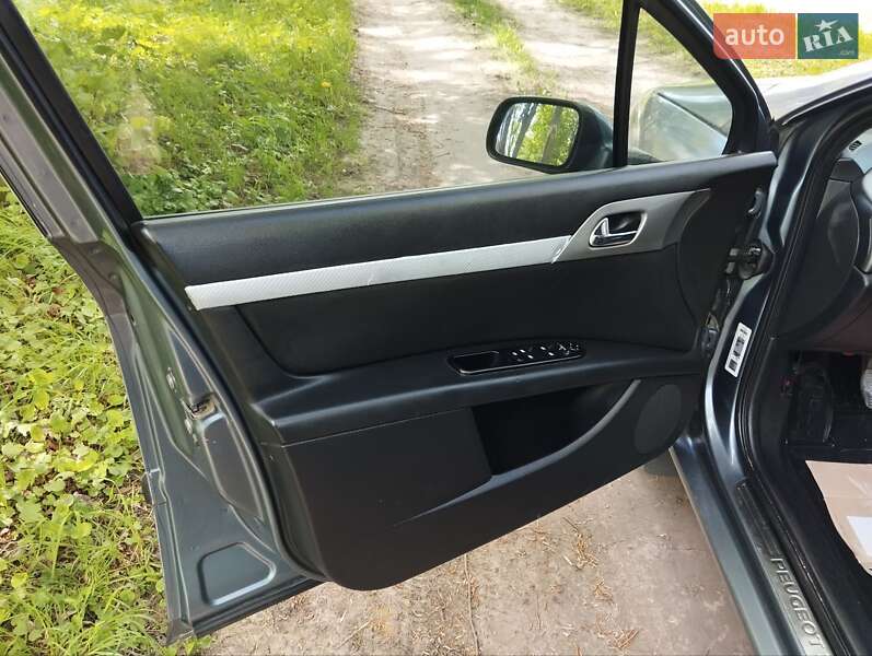 Седан Peugeot 407 2004 в Тернополе