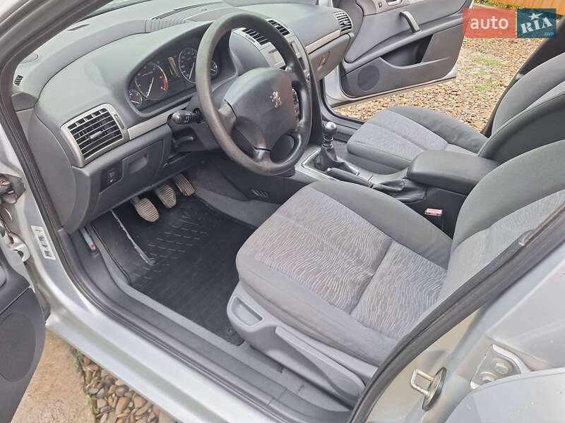 Седан Peugeot 407 2004 в Чернівцях