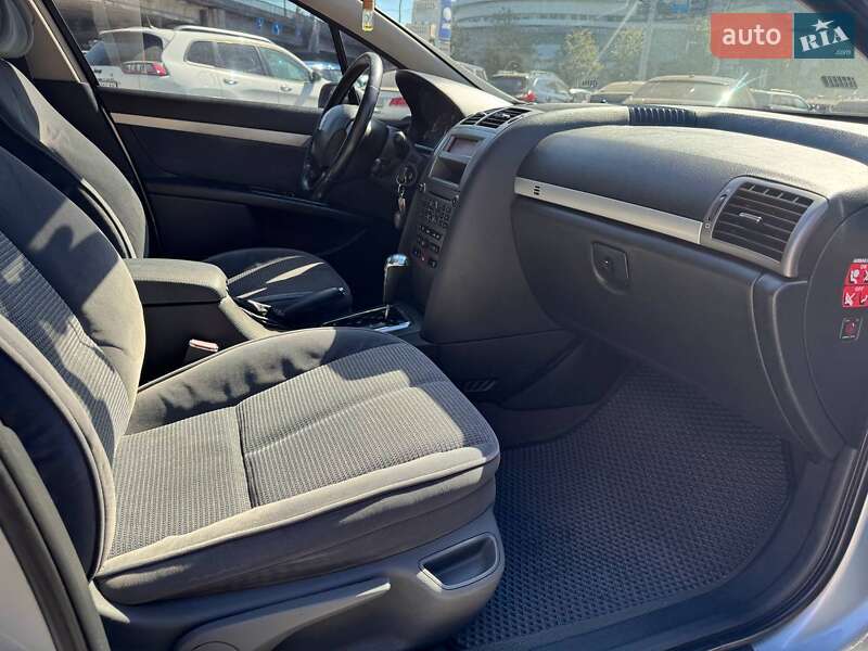 Седан Peugeot 407 2005 в Дніпрі