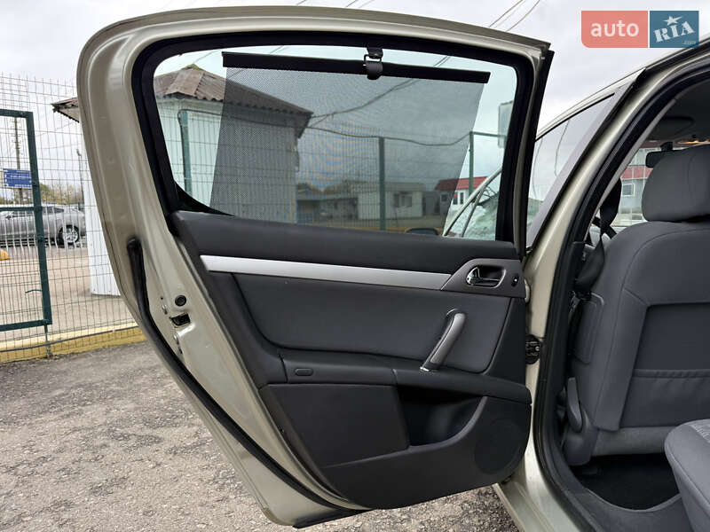 Седан Peugeot 407 2004 в Киеве фото 12 Седан Peugeot 407 2004 в Киеве