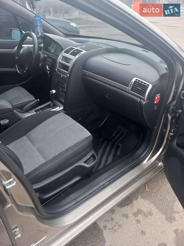 Седан Peugeot 407 2008 в Ирпене