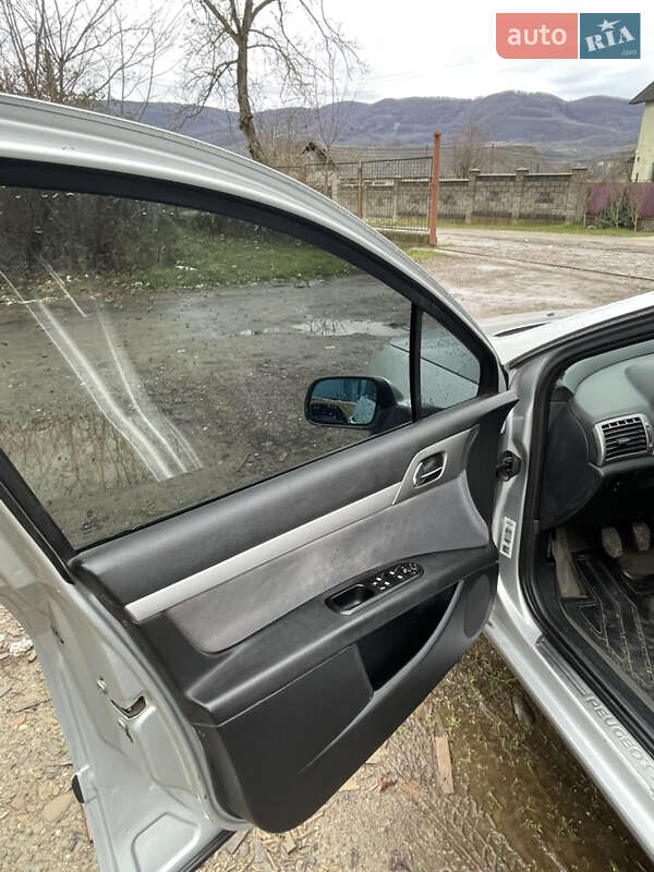 Седан Peugeot 407 2006 в Иршаве