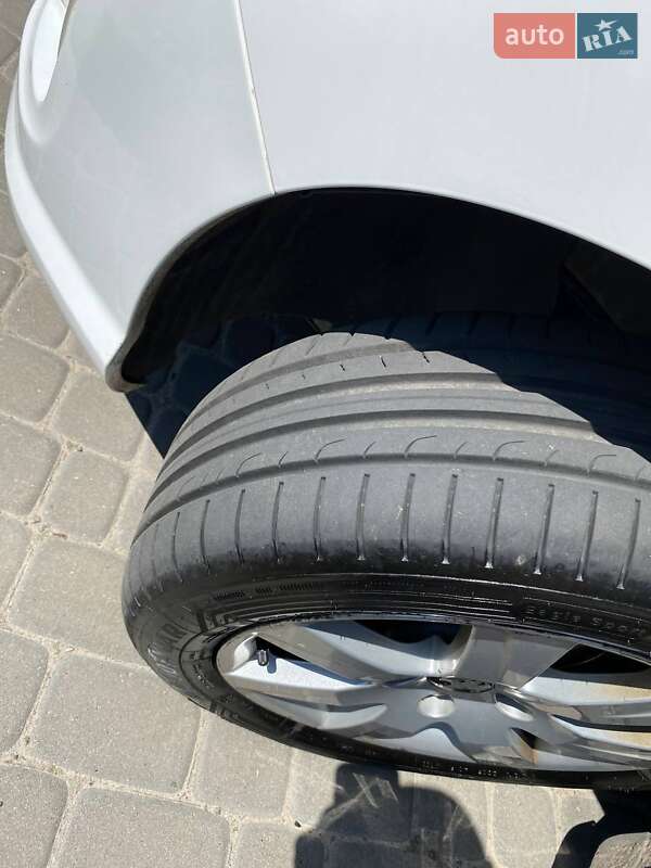 Седан Peugeot 408 2013 в Харкові