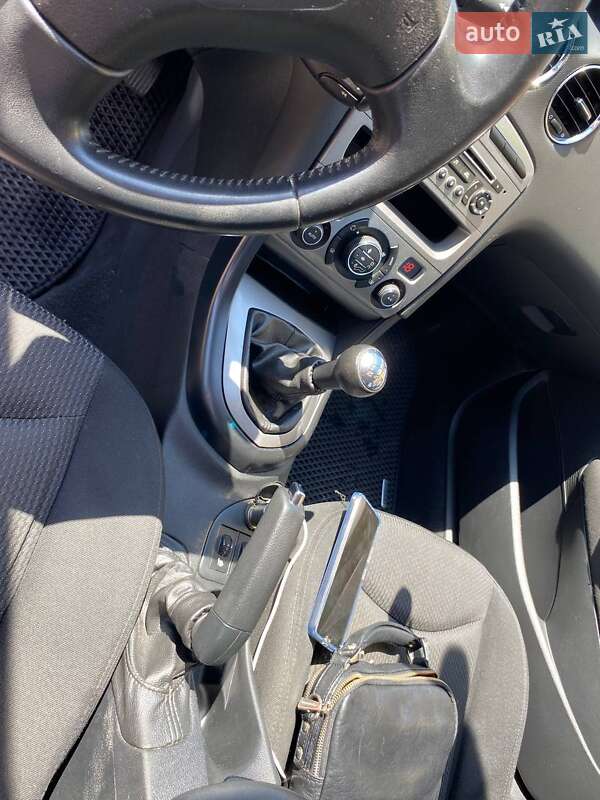 Седан Peugeot 408 2013 в Харкові