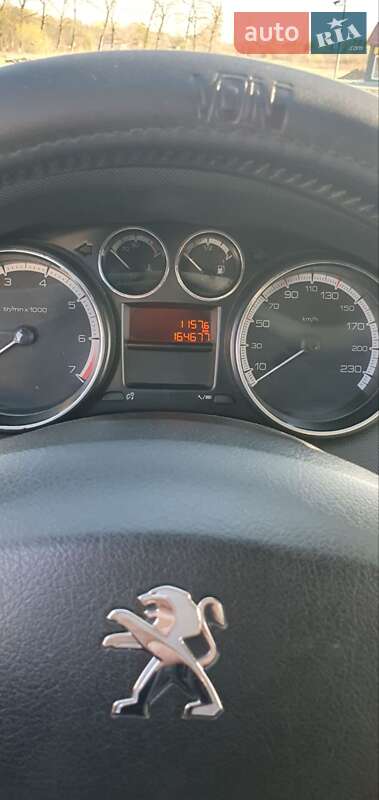 Седан Peugeot 408 2012 в Хотині