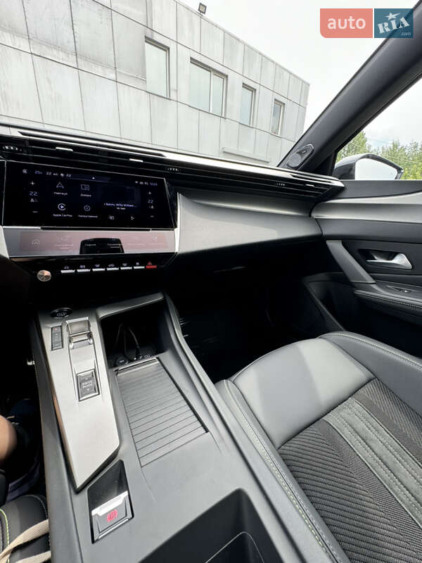 Лифтбек Peugeot 408 2023 в Киеве