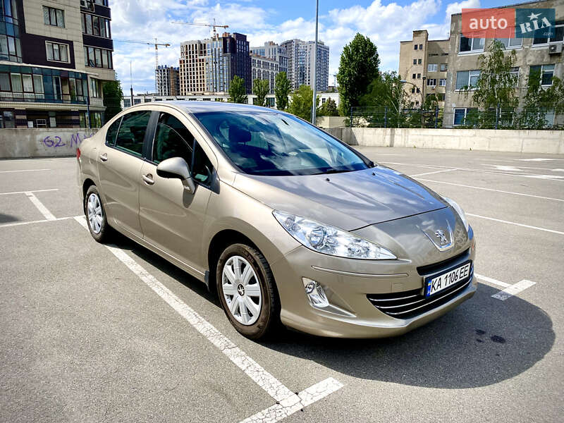 Седан Peugeot 408 2012 в 
