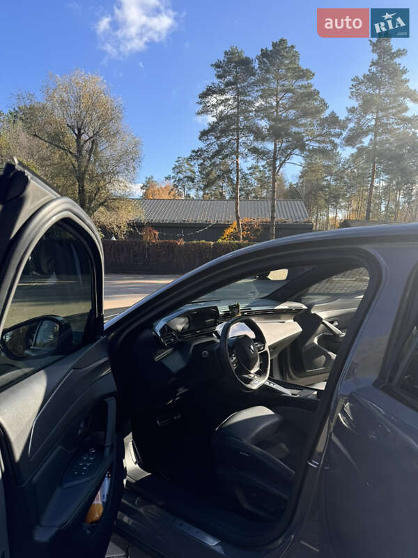 Лифтбек Peugeot 408 2023 в Счастливом