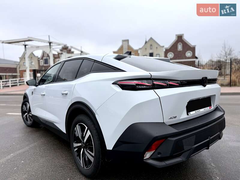 Лифтбек Peugeot 408 2023 в Киеве