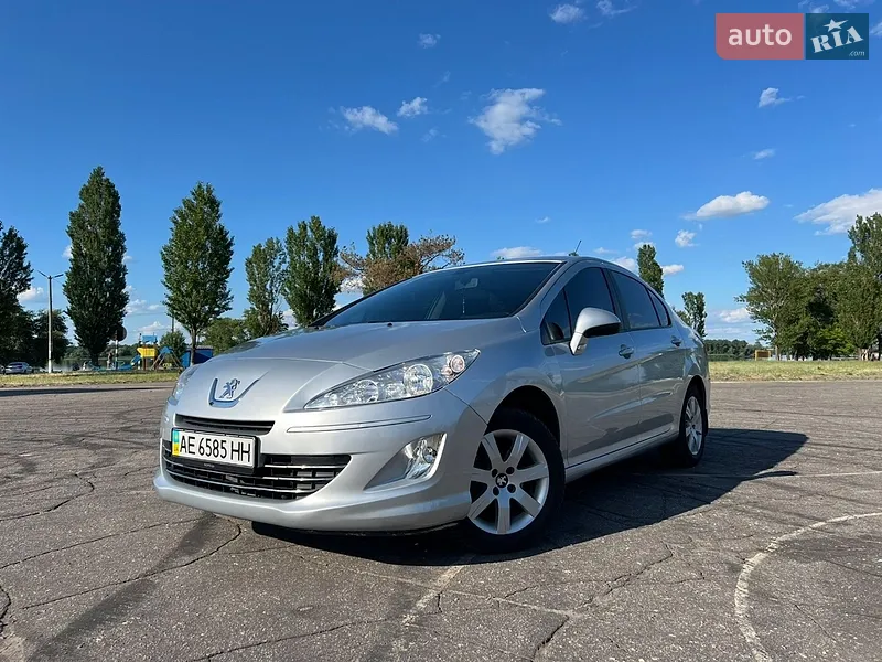 Peugeot 408 2012