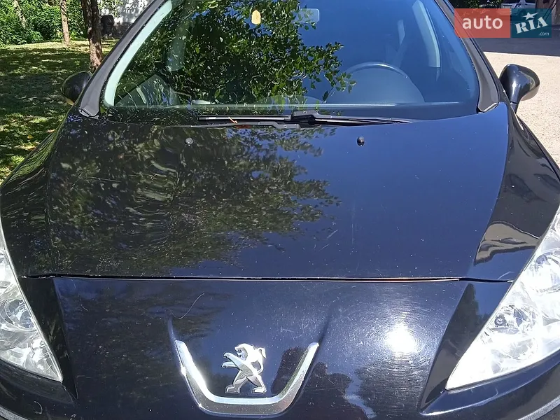 Peugeot 408