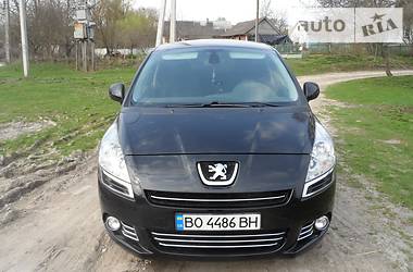 Минивэн Peugeot 5008 2012 в Теофиполе