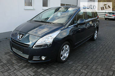 Peugeot 5008 2013