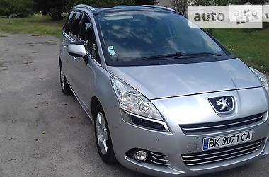 Минивэн Peugeot 5008 2011 в Кременчуге