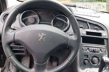 Универсал Peugeot 5008 2012 в Киеве