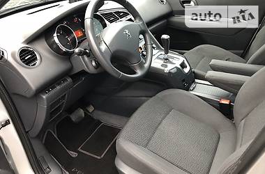 Мінівен Peugeot 5008 2014 в 