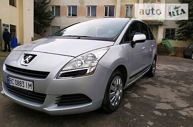 Мінівен Peugeot 5008 2010 в Трускавці