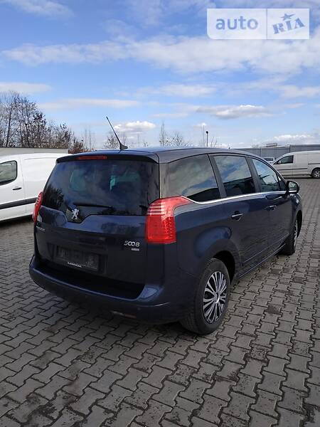 Минивэн Peugeot 5008 2013 в Хмельницком