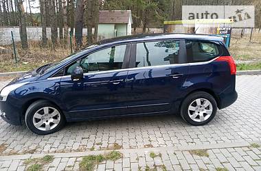 Мінівен Peugeot 5008 2010 в 