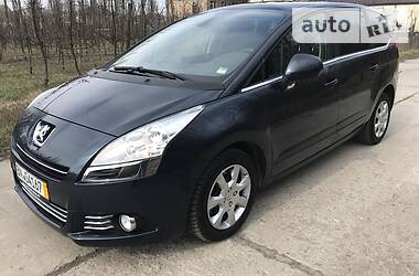 Мінівен Peugeot 5008 2011 в 
